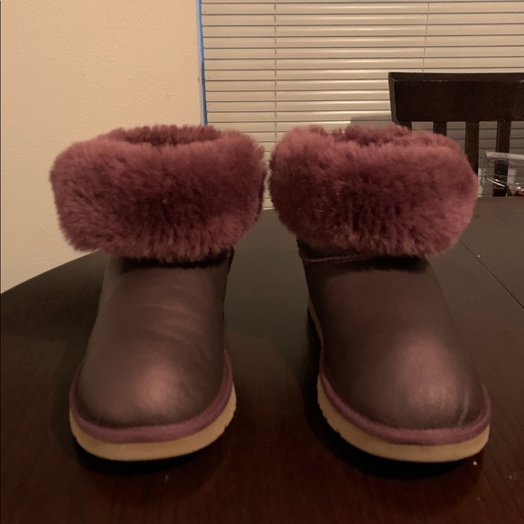 Purple Bailey Button UGG Boots Size 6 - Picture 5 of 11